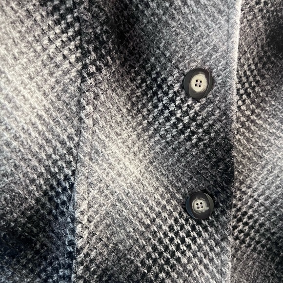 Pendleton Petite Wool Jacket | Gray Plaid | Size 18P | Virgin Wool Blend - Picture 4 of 7